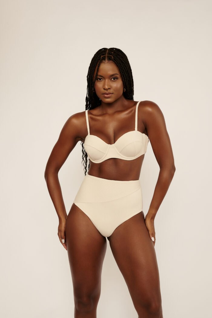 Conjunto Belles Calcinha Hot Pant e Busto Tomara que Caia